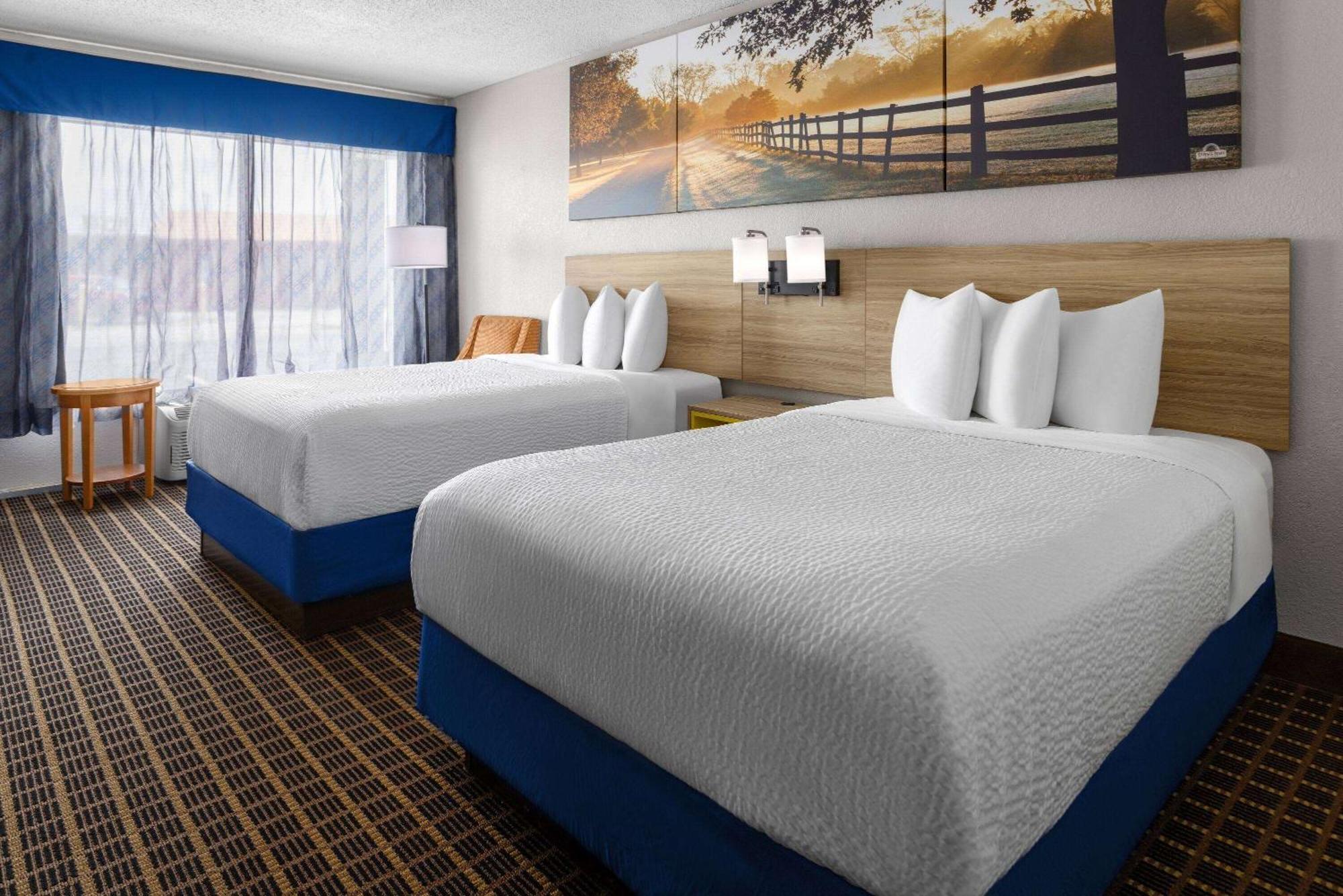 Days Inn By Wyndham Вейкросс Екстер'єр фото
